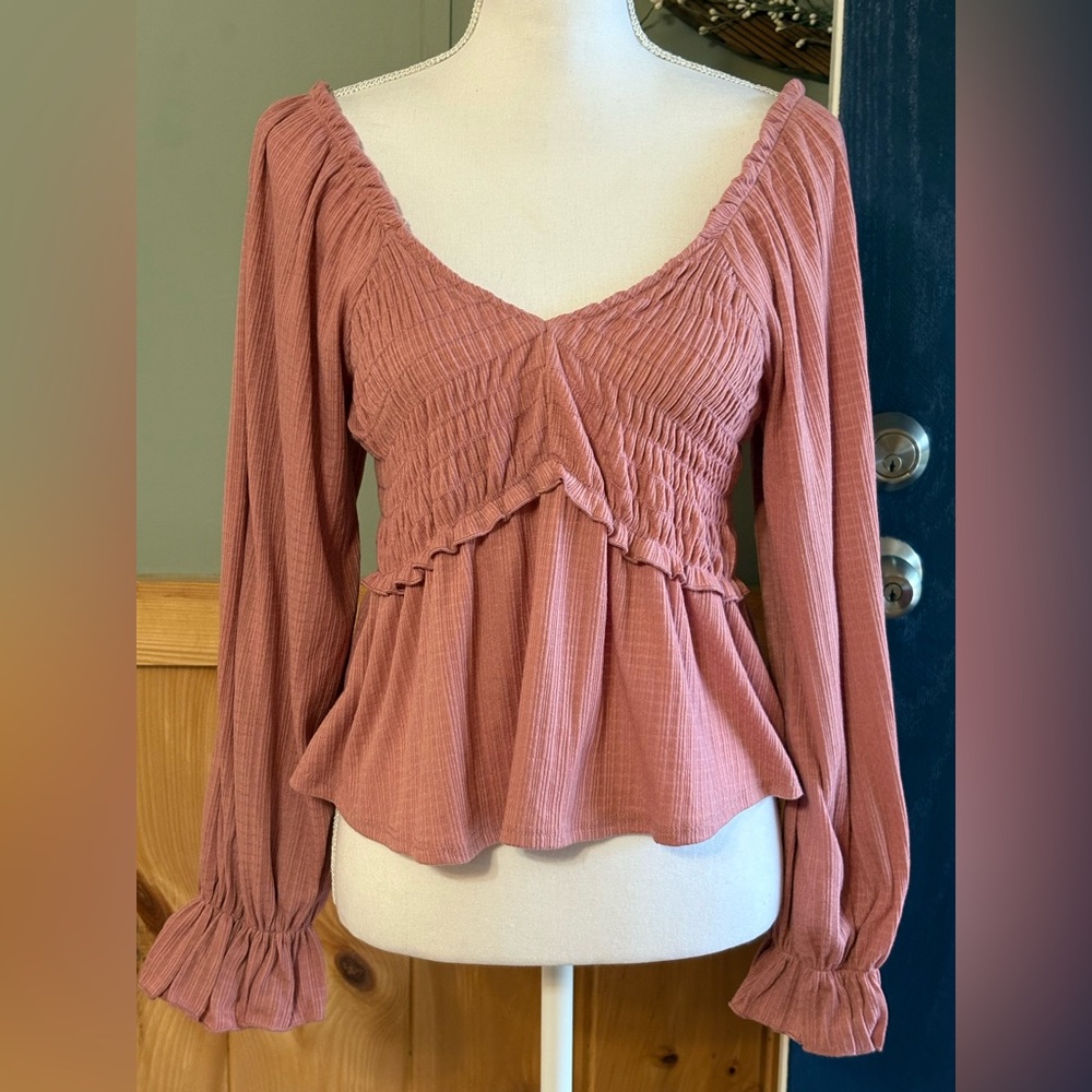 Altar’d State Cropped Long Sleeve V-Neck Rose Boho Crop Top size L
